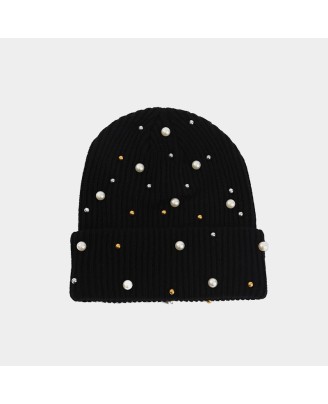 Luxurious pearl-embellished knitted hat